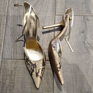 Aldo gold pointed toe heels